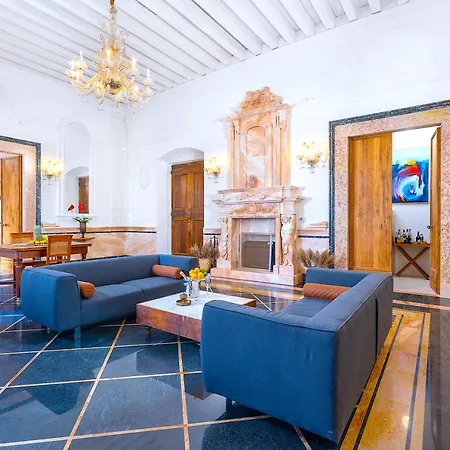 Piano Nobile Dei Palazzo Cindri @ Centre Apartamento *