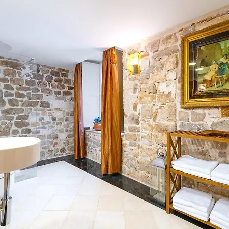 Apartamento Piano Nobile Dei Palazzo Cindri @ Centre *