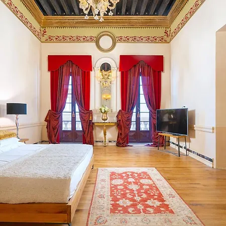 Piano Nobile Dei Palazzo Cindri @ Centre Apartamento