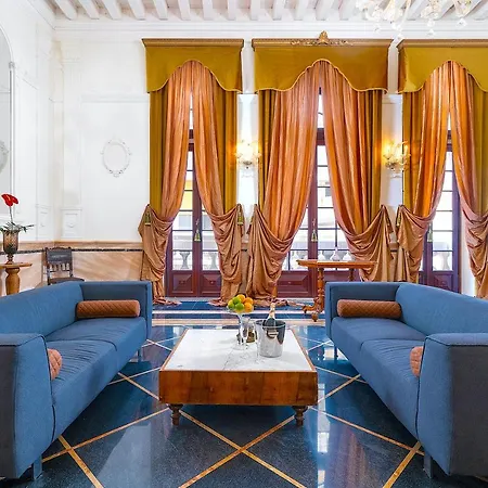 Apartment Piano Nobile Dei Palazzo Cindri @ Centre Split