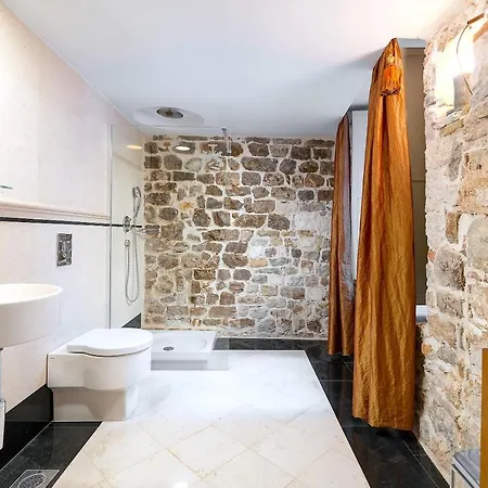Apartamento Piano Nobile Dei Palazzo Cindri @ Centre *